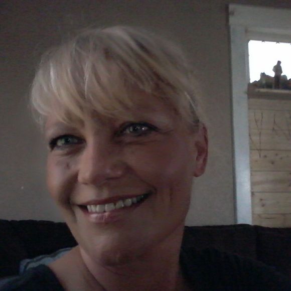 Meet your Posher, Danni - Picture 1 of 1